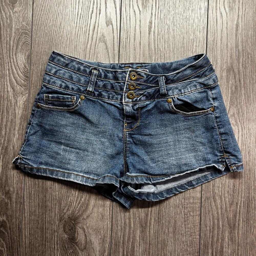Blue Spice Womens Y2K Low Rise Denim Shorts Medium Wash Triple Button Size 7